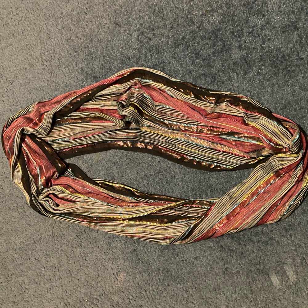 Infinity scarf